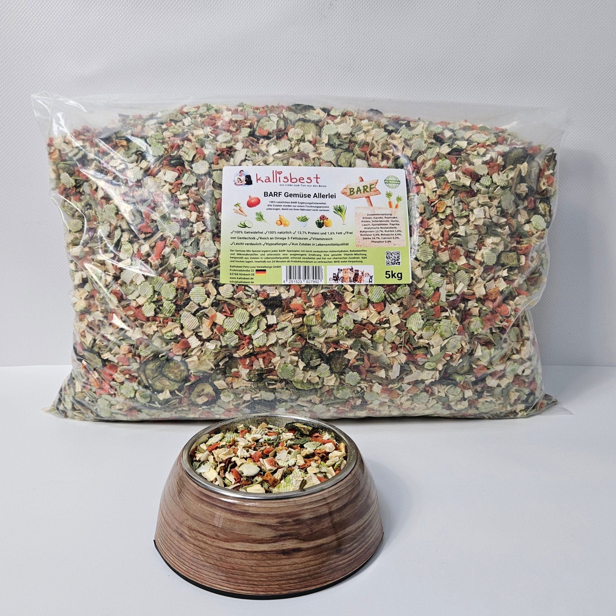 Kallisbest BARF Gemüse Allerlei 5kg bag featuring a colorful mix of vegetables for dog dietary supplementation.