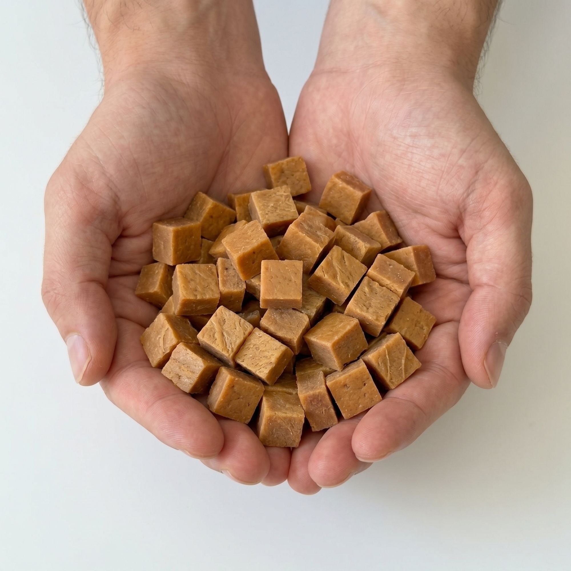Cubes de viande de cabillaud au poulet 100g